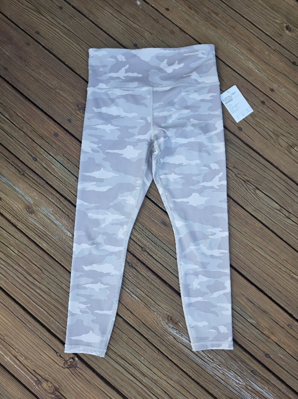 NWT Athleta Elation Camo Leggings M